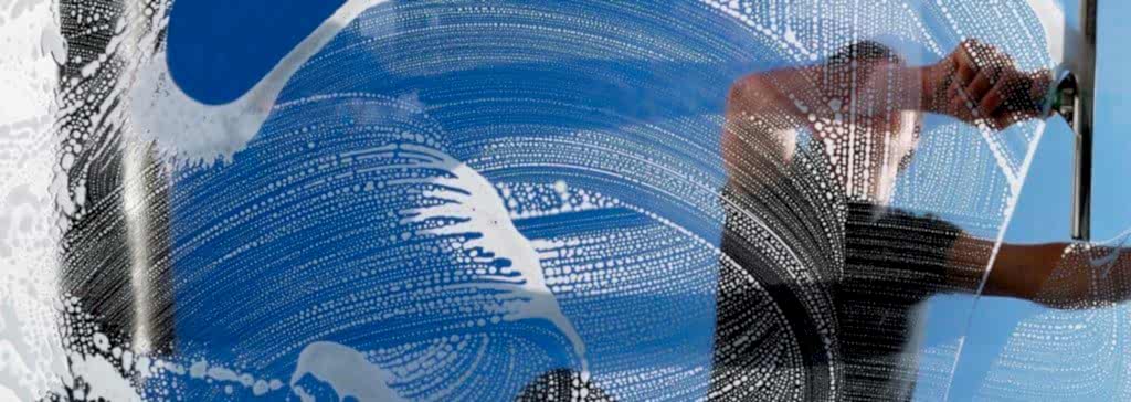 Dış Cephe Cam Temizliği Nasıl Yapılır?