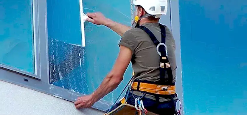 Dış Cephe Cam Temizliği